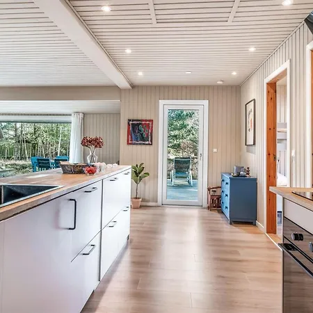 Anline - From The Sea By Interhome * Hals